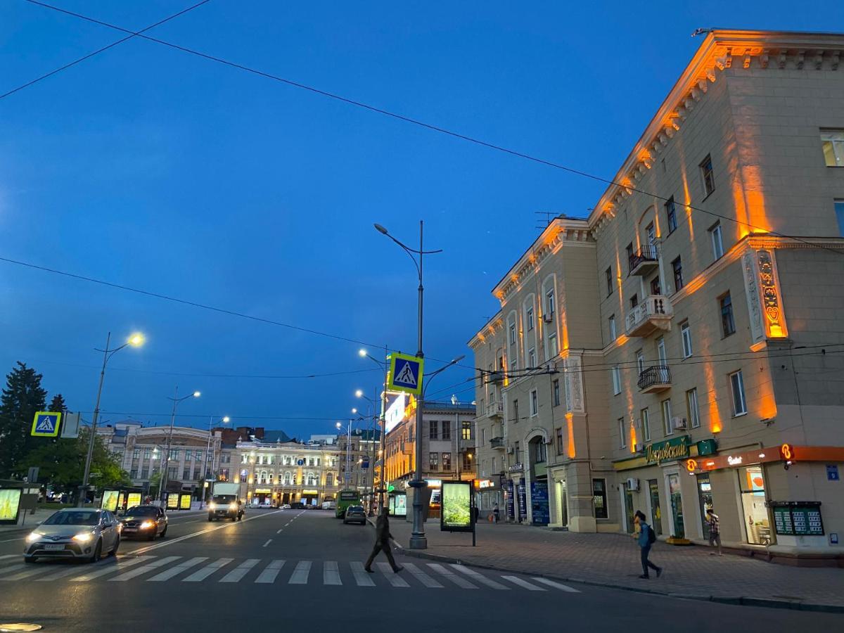 Modern Luxury Studio In The Center Of Kharkiv At Konstitutsii Square Luaran gambar