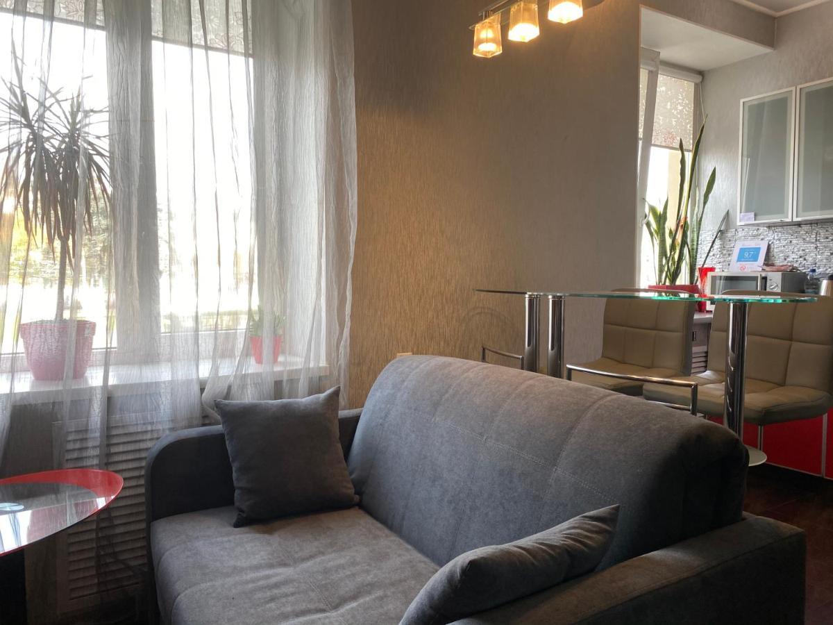 Modern Luxury Studio In The Center Of Kharkiv At Konstitutsii Square Luaran gambar