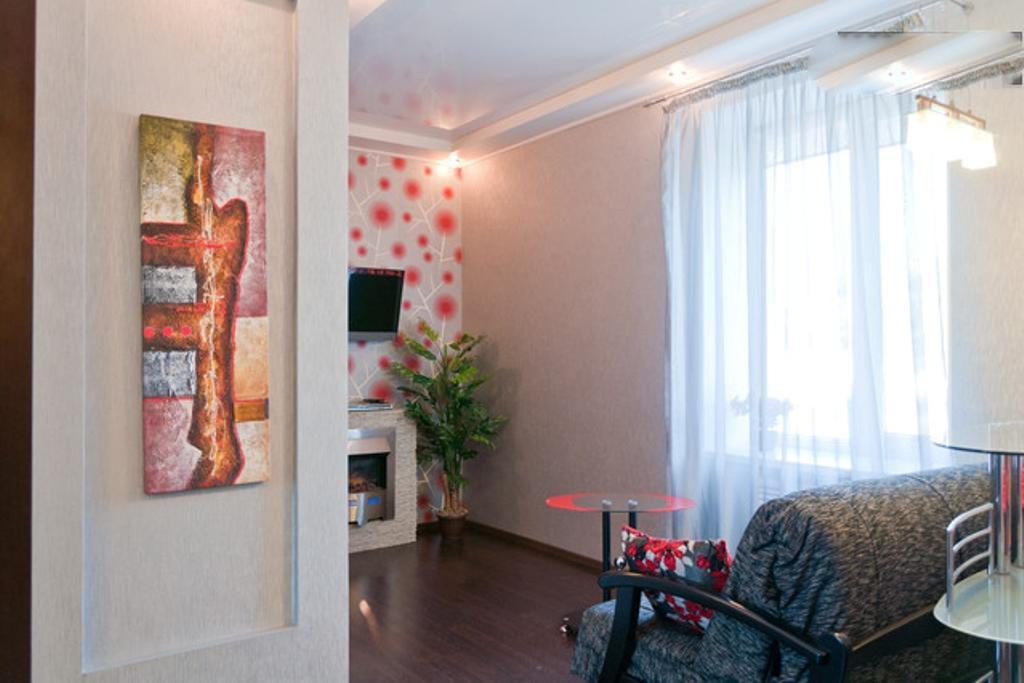 Modern Luxury Studio In The Center Of Kharkiv At Konstitutsii Square Luaran gambar