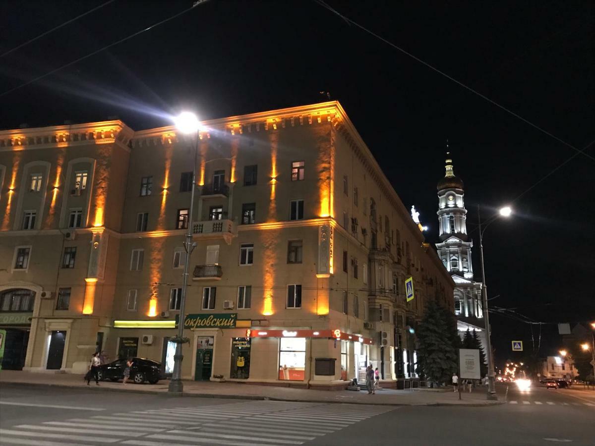 Modern Luxury Studio In The Center Of Kharkiv At Konstitutsii Square Luaran gambar